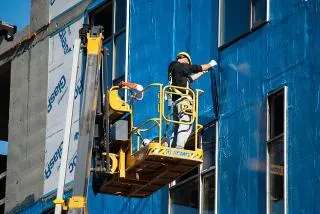 PENTINGNYA SAFE WORK PRACTICE DI TEMPAT KERJA